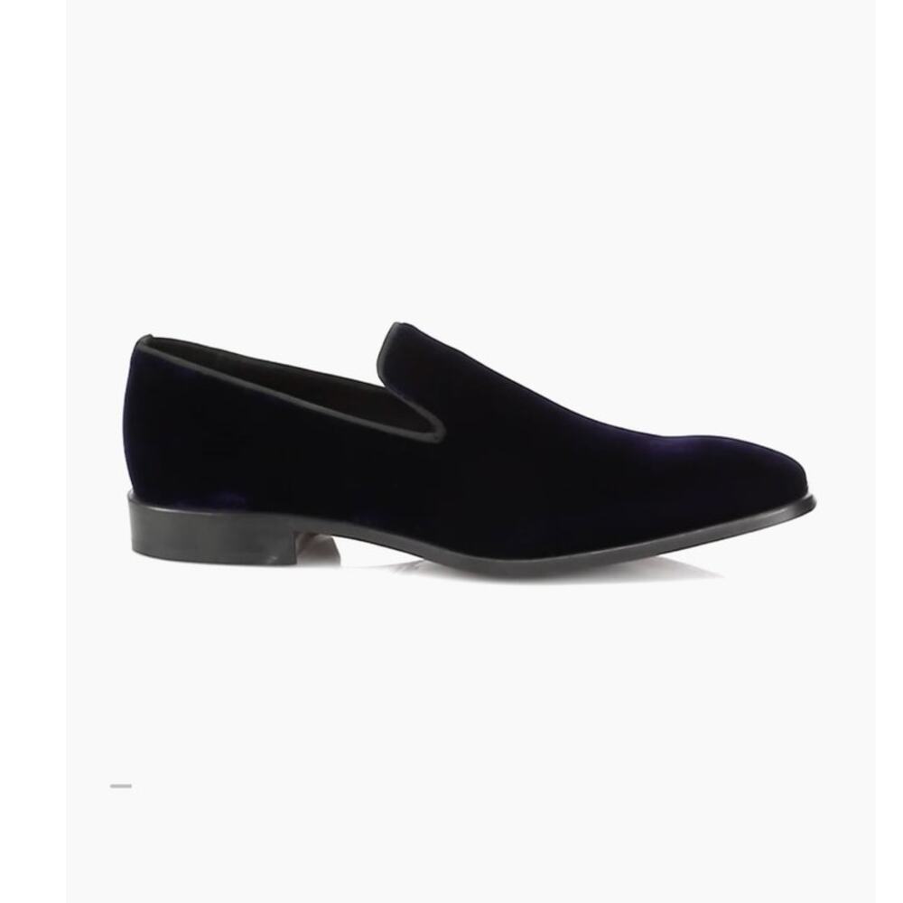 Saks Fifth Avenue COLLECTION Men's Size 9.5 Black Velvet Loafers Almond Toe NEW
